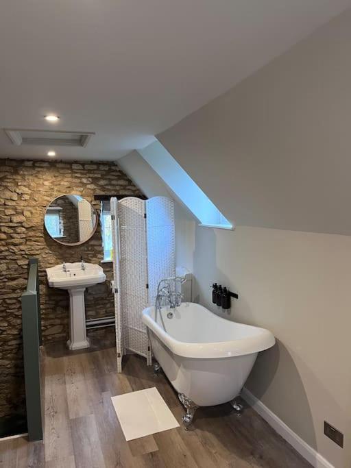 Quaint Cotswold Cottage Chipping Norton Buitenkant foto